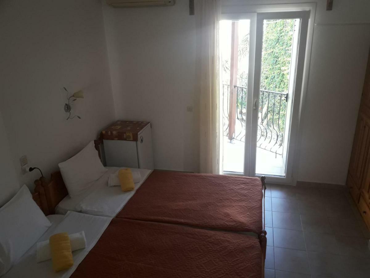 Pension Nikolas Skiathos-Stadt Exterior foto